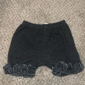 Girls ruffle shorts